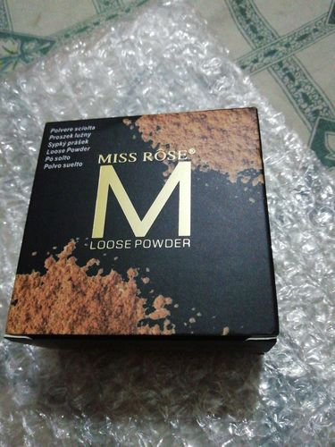 Customer photo review of MISS ROSE Loose powder