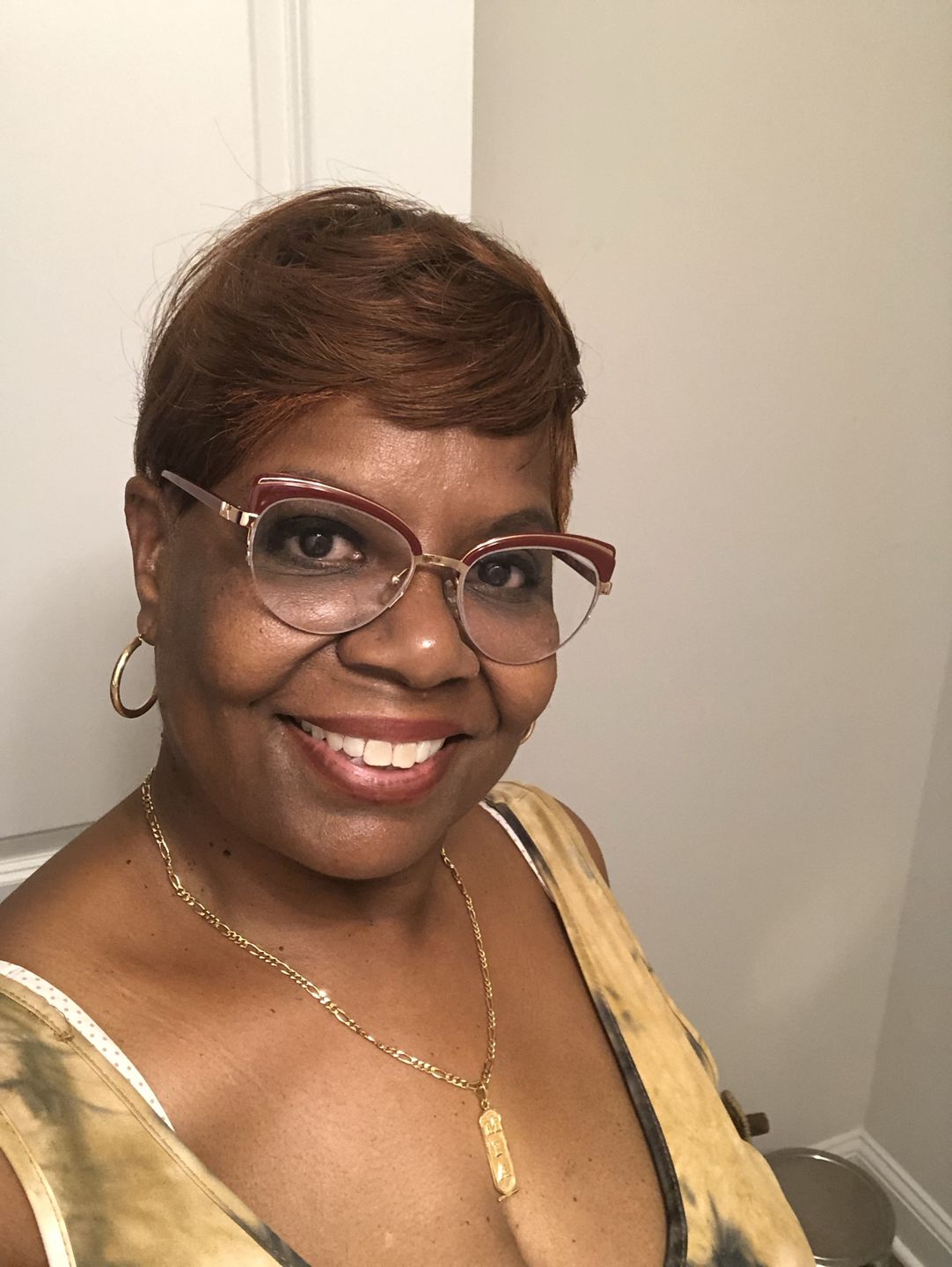 Customer photo review of "I Am" Hair Cell Gummies