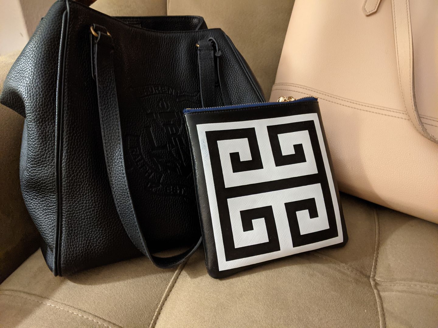 Customer photo review of #3 Dani Key Large Black