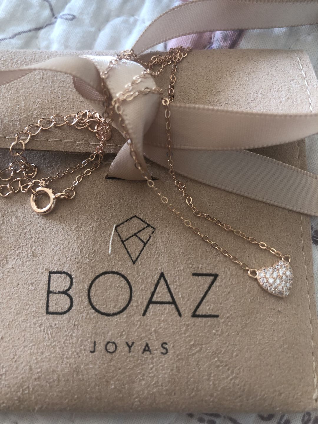 Customer photo review of COLLAR CORAZÓN BAÑADO EN ORO ROSADO