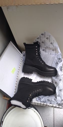 Customer photo review of BOTIN NEGRO 16022
