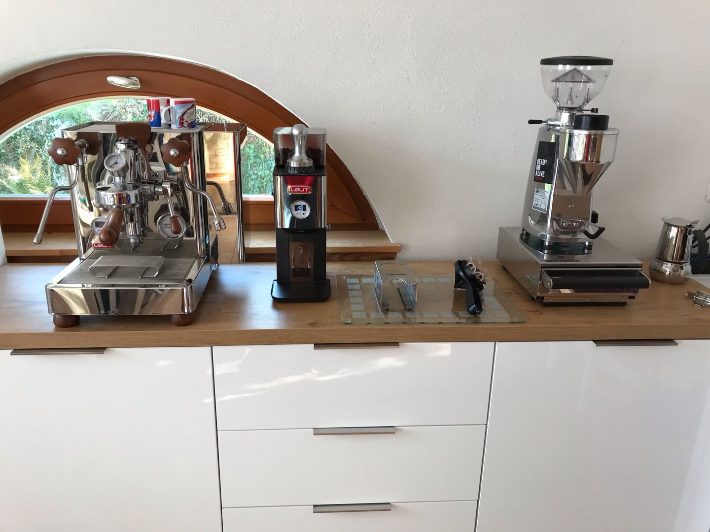 Customer photo review of DEAD OR ALIVE COFFEE Original – Kaffeebohnen, Medium-Dark Röstung, für Espresso & Filter, säurearm