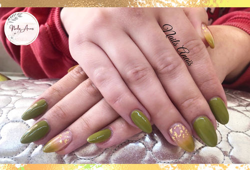 Customer photo review of Gel polish Studios Didier  khaki  8ml