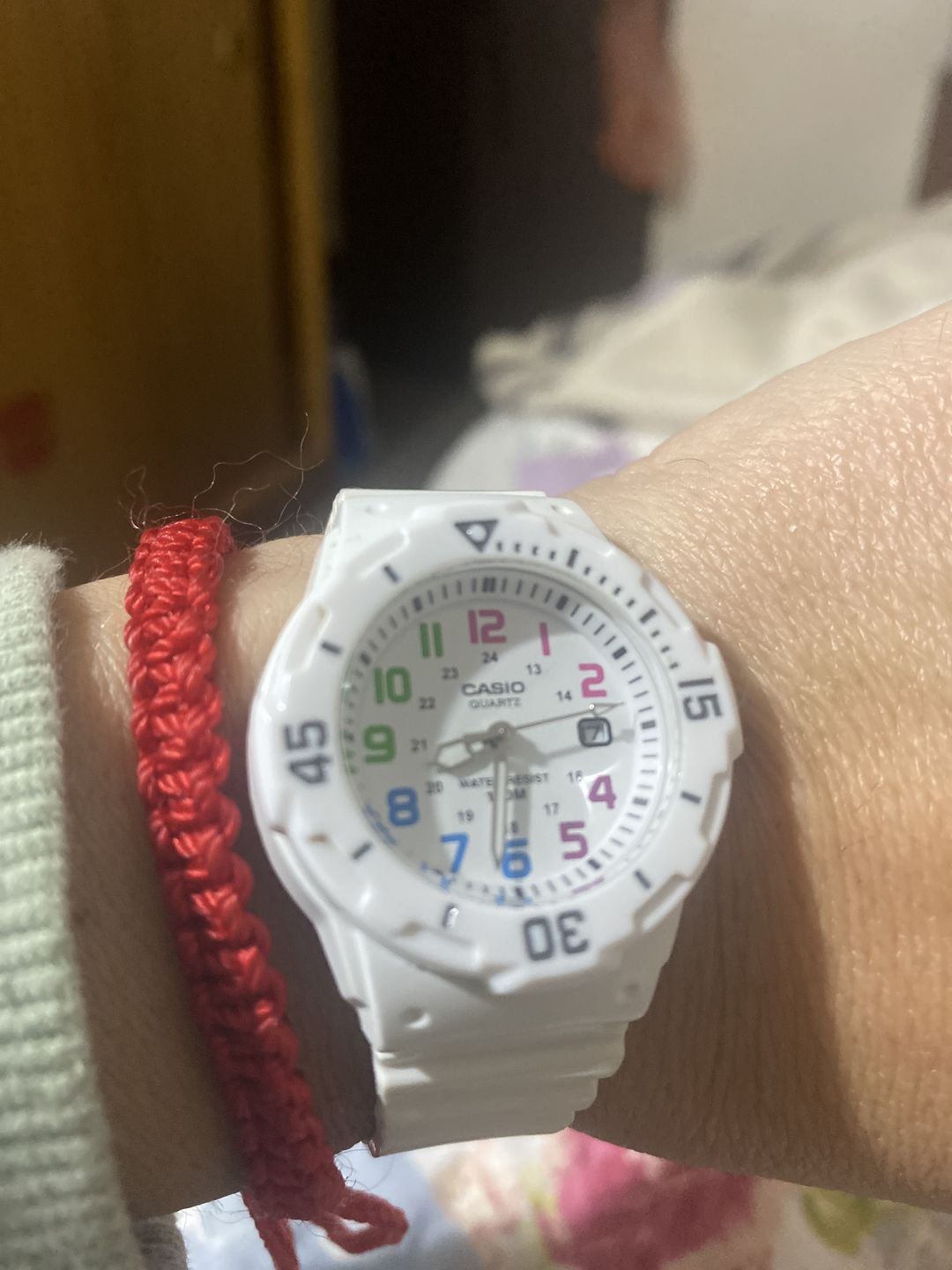 Customer photo review of Reloj Casio Análogo LRW-200H-7BVDF Blanco Mini Buceo
