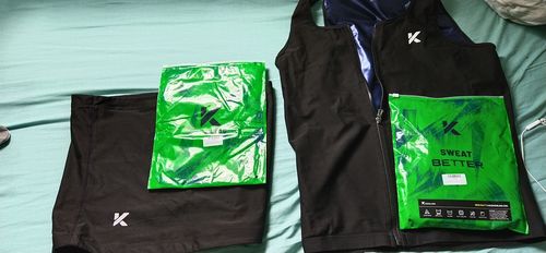 Customer photo review of Men's Zipper Heat Trapping Sweat Vest