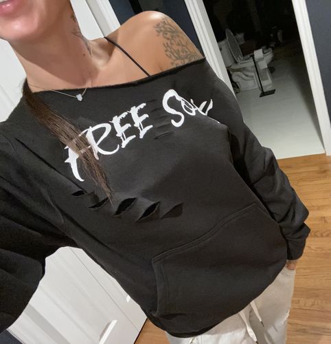Customer photo review of 15 - Free Soul Wide Neck Sweatshirt