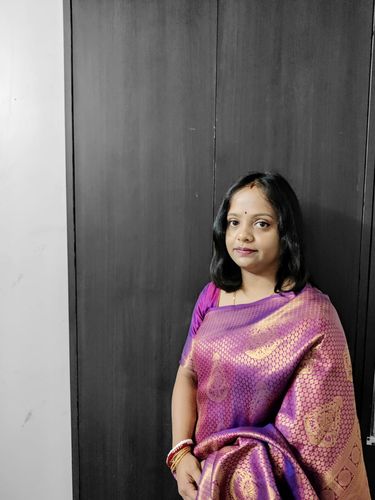 Customer photo review of Royal Princess Golden Wine Woven Kanjivaram Saree