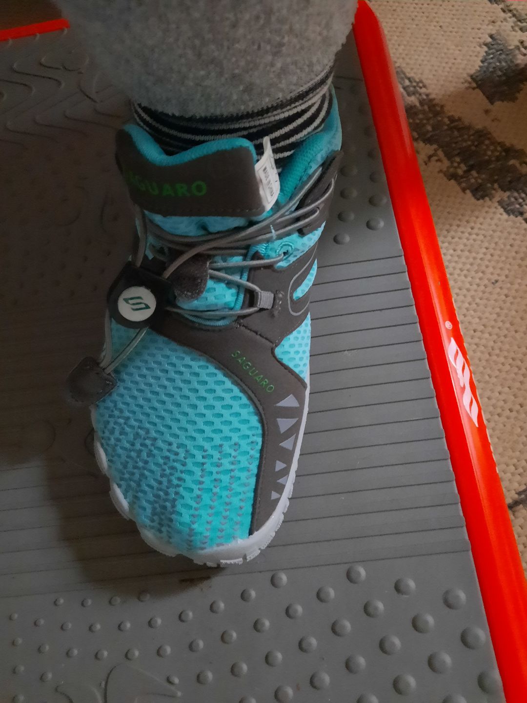 Customer photo review of SAGUARO Damen Reflektierend Barfußschuhe A059