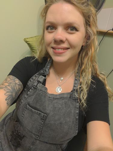 Customer photo review of Black Acid Washed Denim Apron
