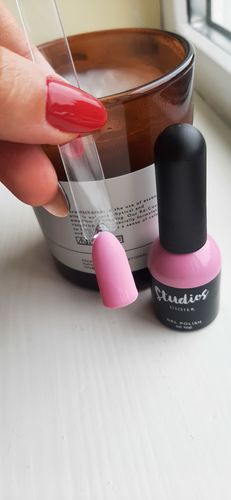 Customer photo review of Gel polish Studios, on top, 8ml