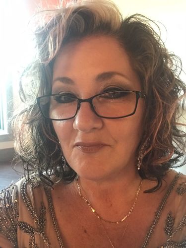 Customer photo review of Color Changing Foundation Stick™️