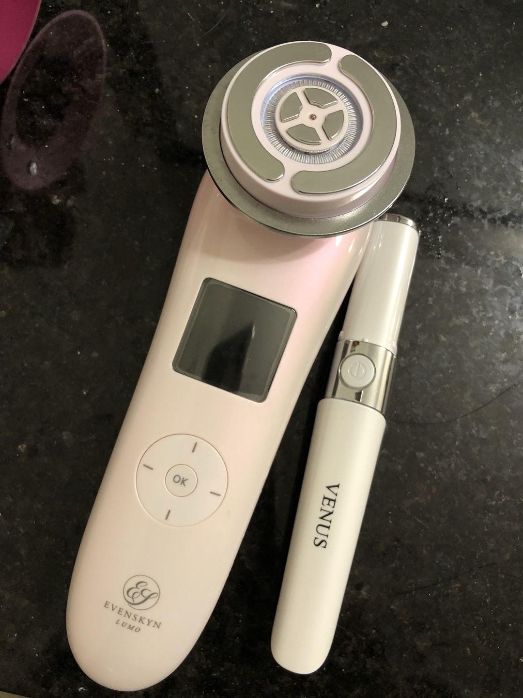 Customer photo review of EvenSkyn® Venus: Premium Eyelid Anti-Aging Device