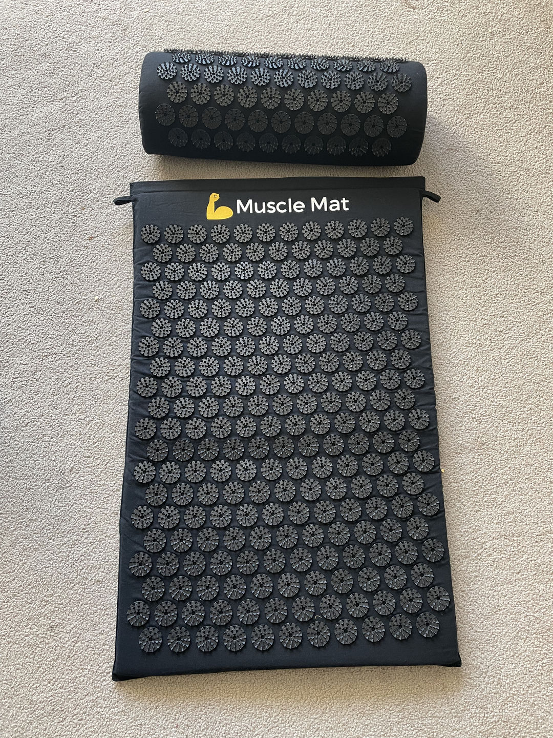 Customer photo review of Muscle Mat Luxury Acupressure Mat With Pillow