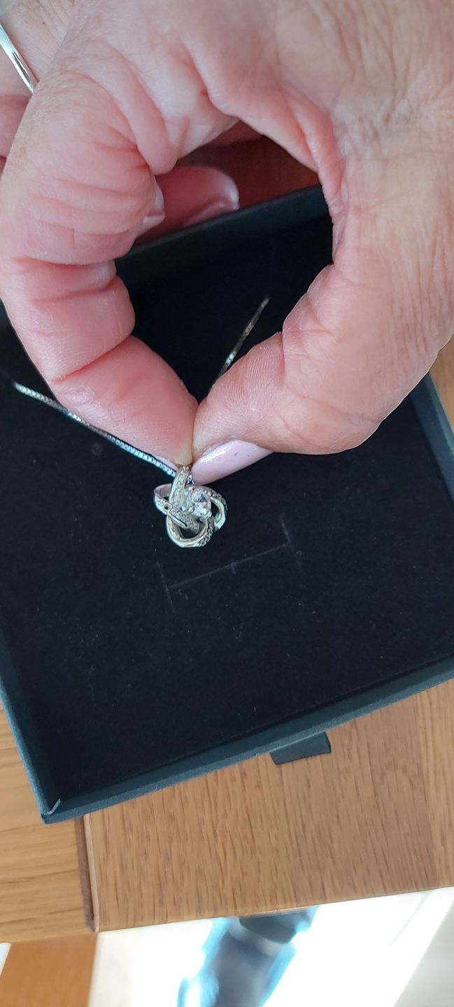 Customer photo review of "To my Soulmate" - Silver Love knot necklace