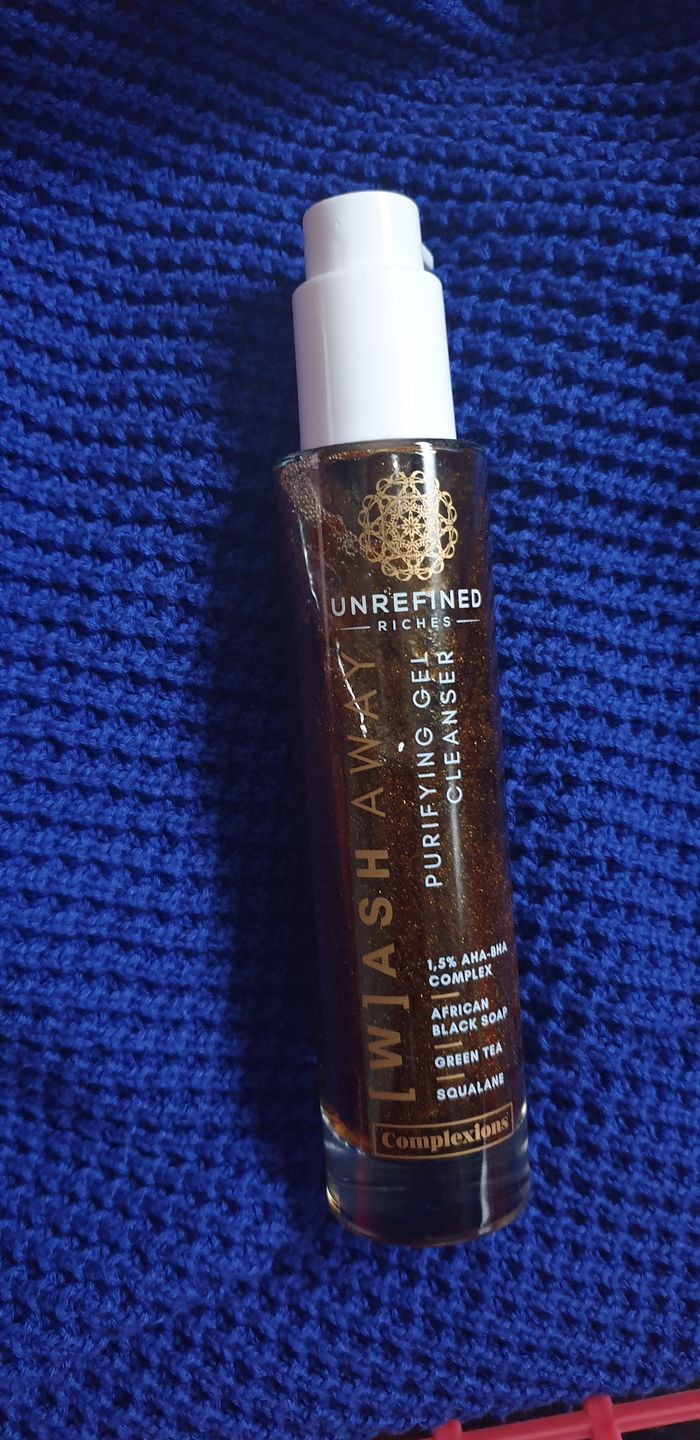 Customer photo review of [W]ASH AWAY - Purifying Gel Cleanser