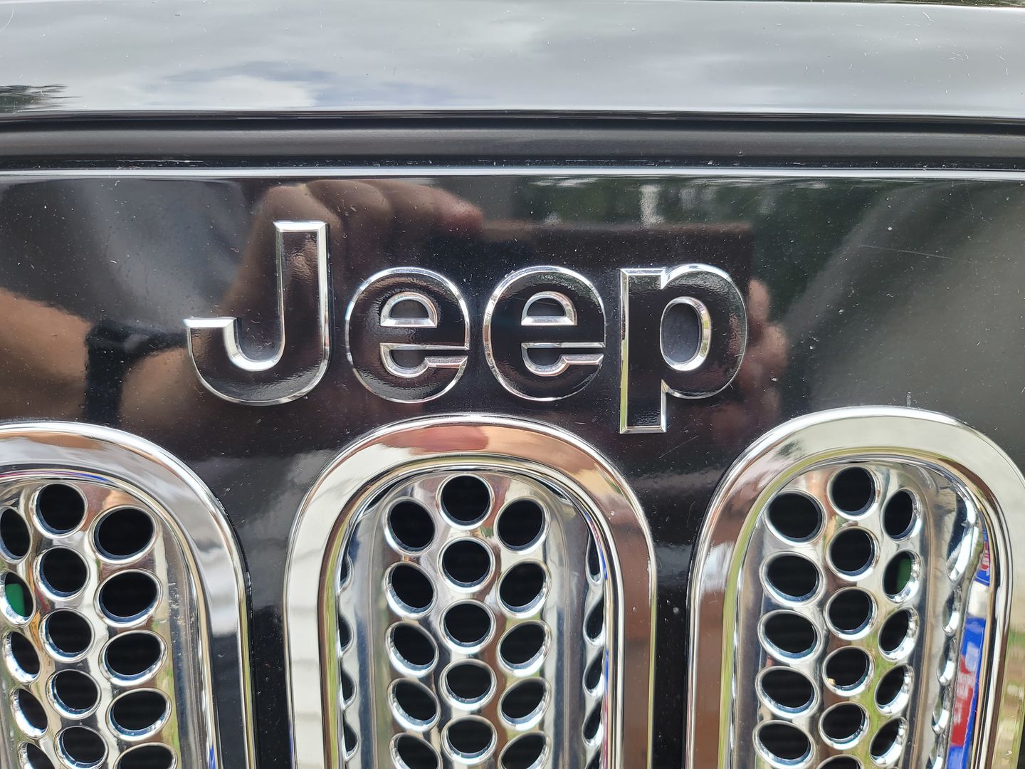 Customer photo review of Emblem Black-Out Kit | Overlay Set for Jeep Models (Cherokee, Wrangler, Gladiator & More)