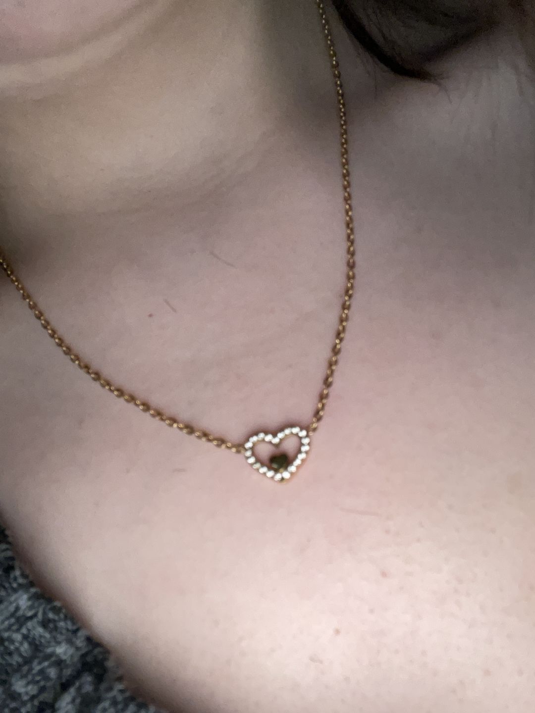 Customer photo review of Heart in Heart Kette | 18K vergoldet