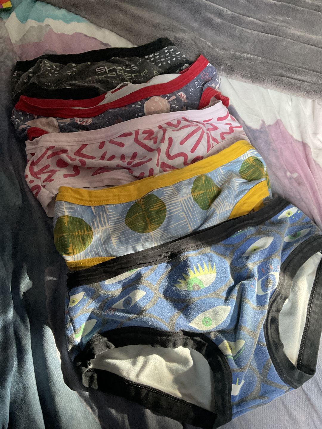 Customer photo review of Hipster Plain Black