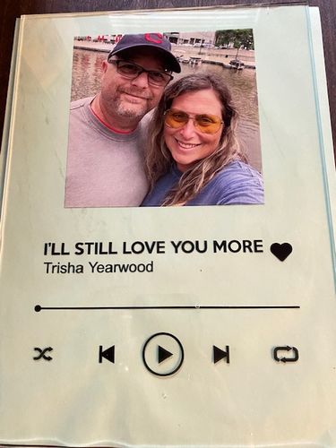 Customer photo review of Custom Song Plaque - The Best Anniversary Gift for Couples