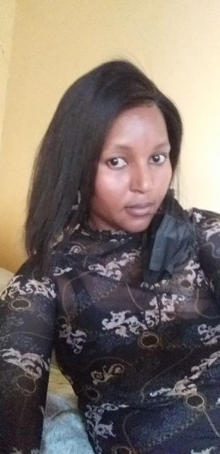 Customer photo review of Brazilian Lace Front Wig - Tara J