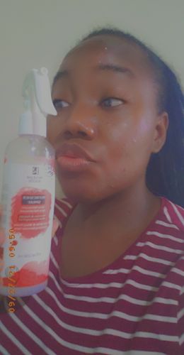 Customer photo review of Refresher Spray w/ Rose Water | 8 oz