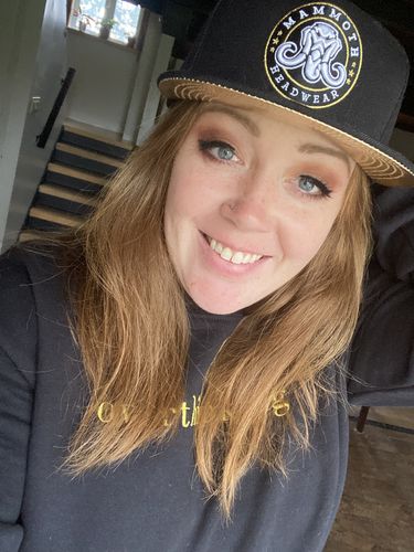 Customer photo review of Classic Snapback - Gold