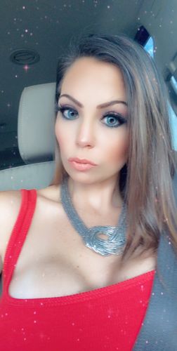 Customer photo review of [US Warehouse] [buy 2 get 2 free] Russian Blue Prescription Contact Lenses