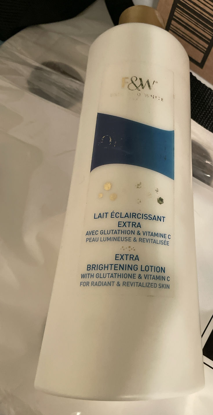 Customer photo review of Fair and White Original Glutathion Extra Brightening Lotion 500ml / 16.90 fl oz