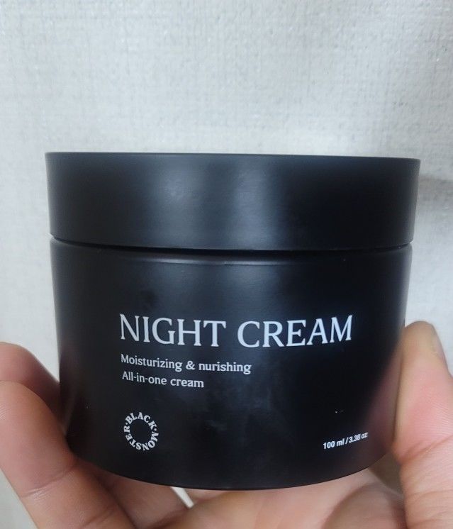 Customer photo review of Night Moisture Cream (NEW)