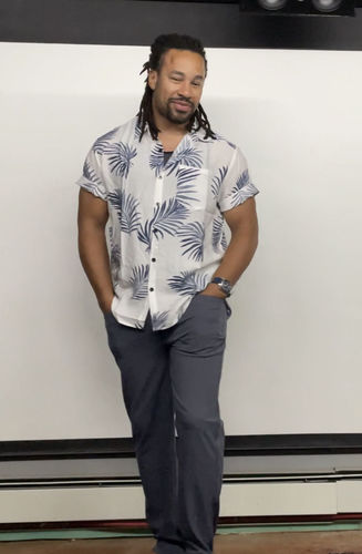 Customer photo review of Men's Floral Holiday Cotton Summer Palm Tree Hawaiian Shirt