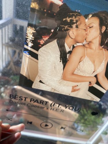 Customer photo review of Custom Song Plaque - The Best Anniversary Gift for Couples