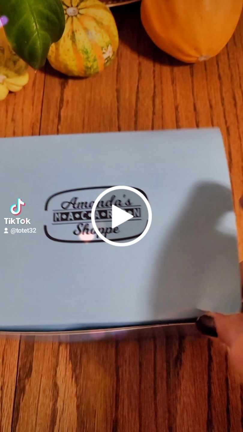 Customer video review of The Glow Box™