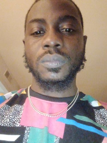 Customer photo review of Genuine 10K Gold 1.5mm Box Chain