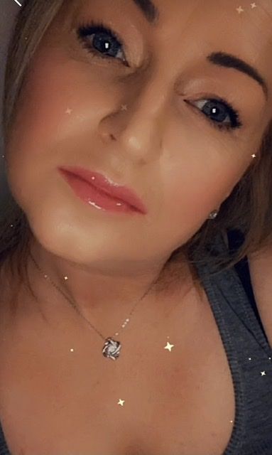 Customer photo review of "To my Soulmate" - Silver Love knot necklace