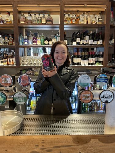 Customer photo review of WET PUSSY 6 X 700ML + FREE T-SHIRT