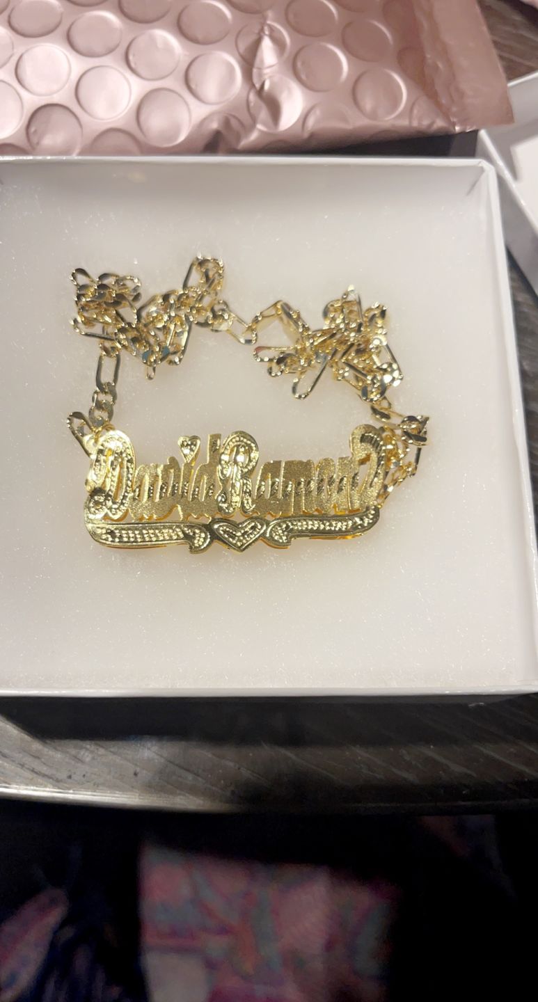 Customer photo review of Double plated luxe custom name necklace
