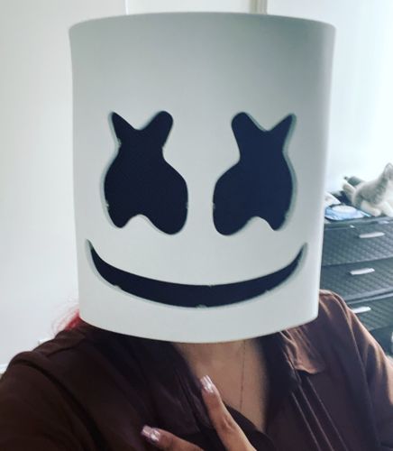 Customer photo review of Marshmallow Kostüm DJ