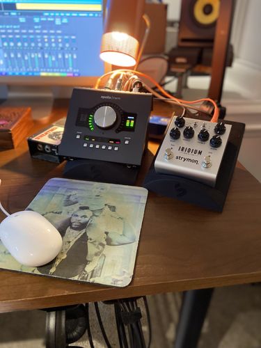 Customer photo review of Pedal Stand | Audio Interface Foam Desk Angle Riser