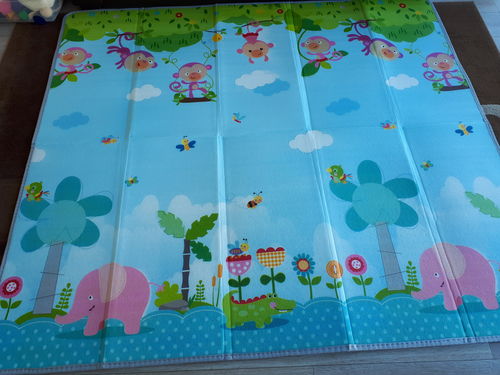 Customer photo review of ABRICARPET™ - Tapis de Jeu Pliable Double Face pour Bébé 200x180