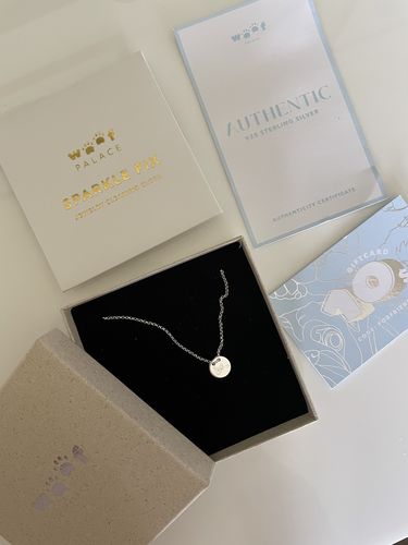 Customer photo review of Silber Lineart Love Halskette