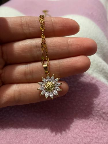 Customer photo review of Sunflower Necklace