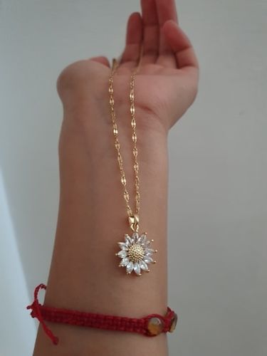 Customer photo review of Sunflower Necklace