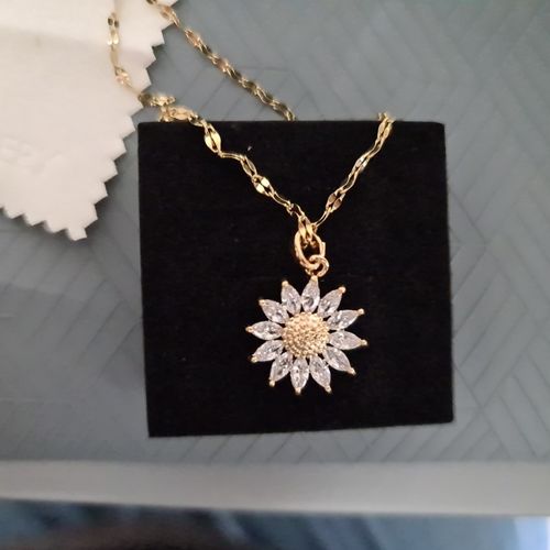 Customer photo review of Sunflower Necklace