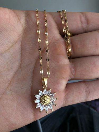 Customer photo review of Sunflower Necklace