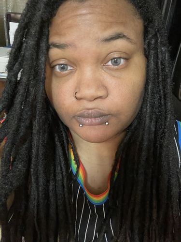 Customer photo review of Icoloured® Real Crystal Colored Contact Lenses