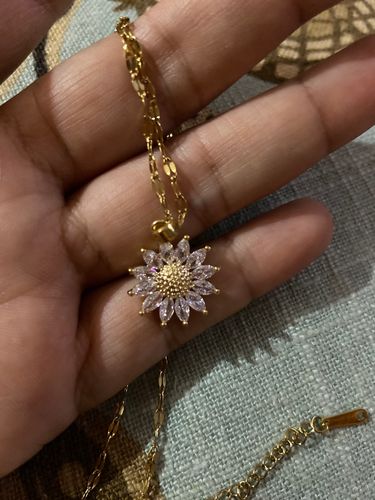 Customer photo review of Sunflower Necklace
