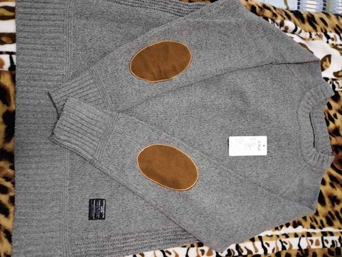 Customer photo review of 2021 Men Pullover Sweater