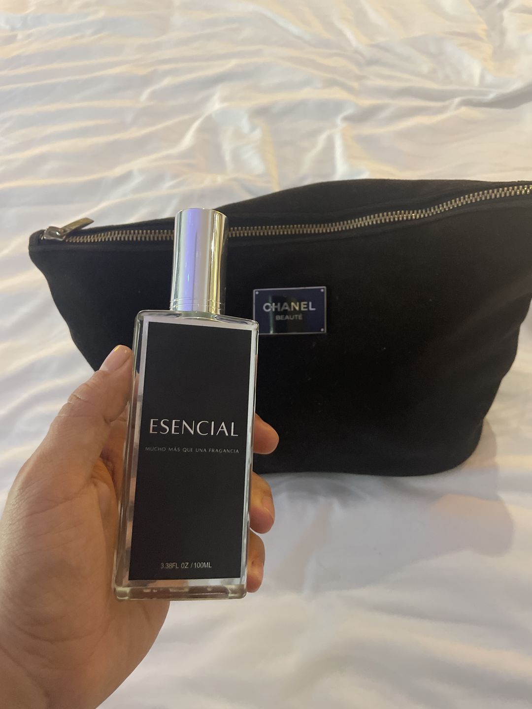 Customer photo review of H034 Inspirado en: Allure Homme Edition Blanche - Chanel