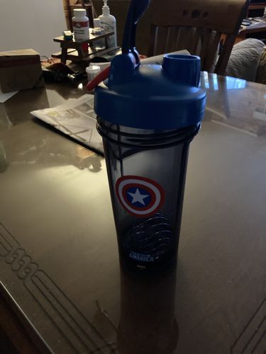 Customer photo review of Blender Bottle - Marvel 28oz