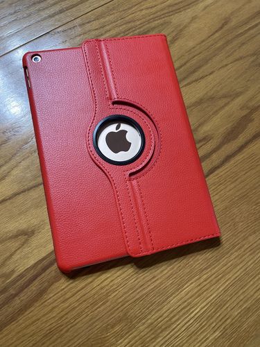 Customer photo review of Premium Leather iPad Case